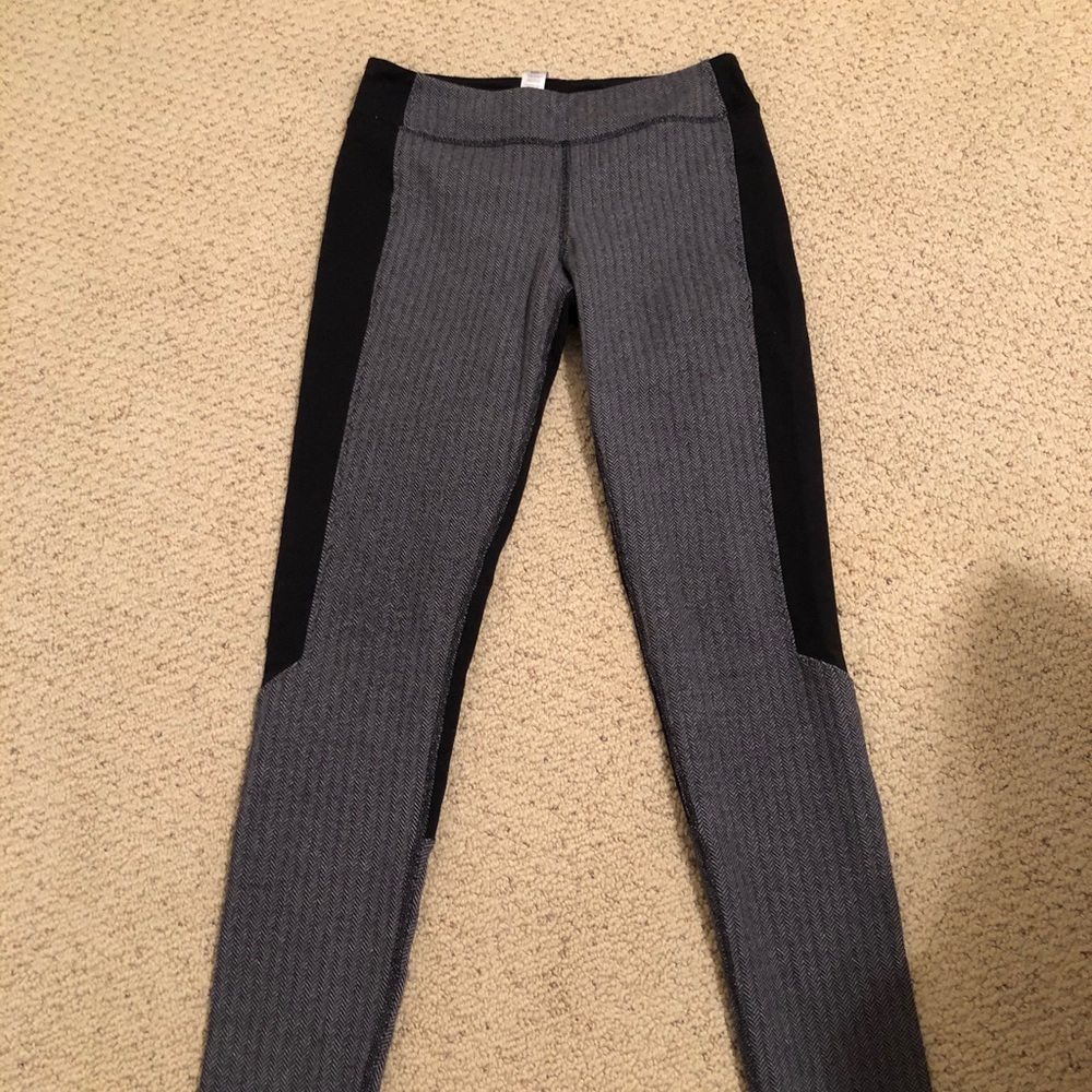 Ivivva girls herringbone leggings